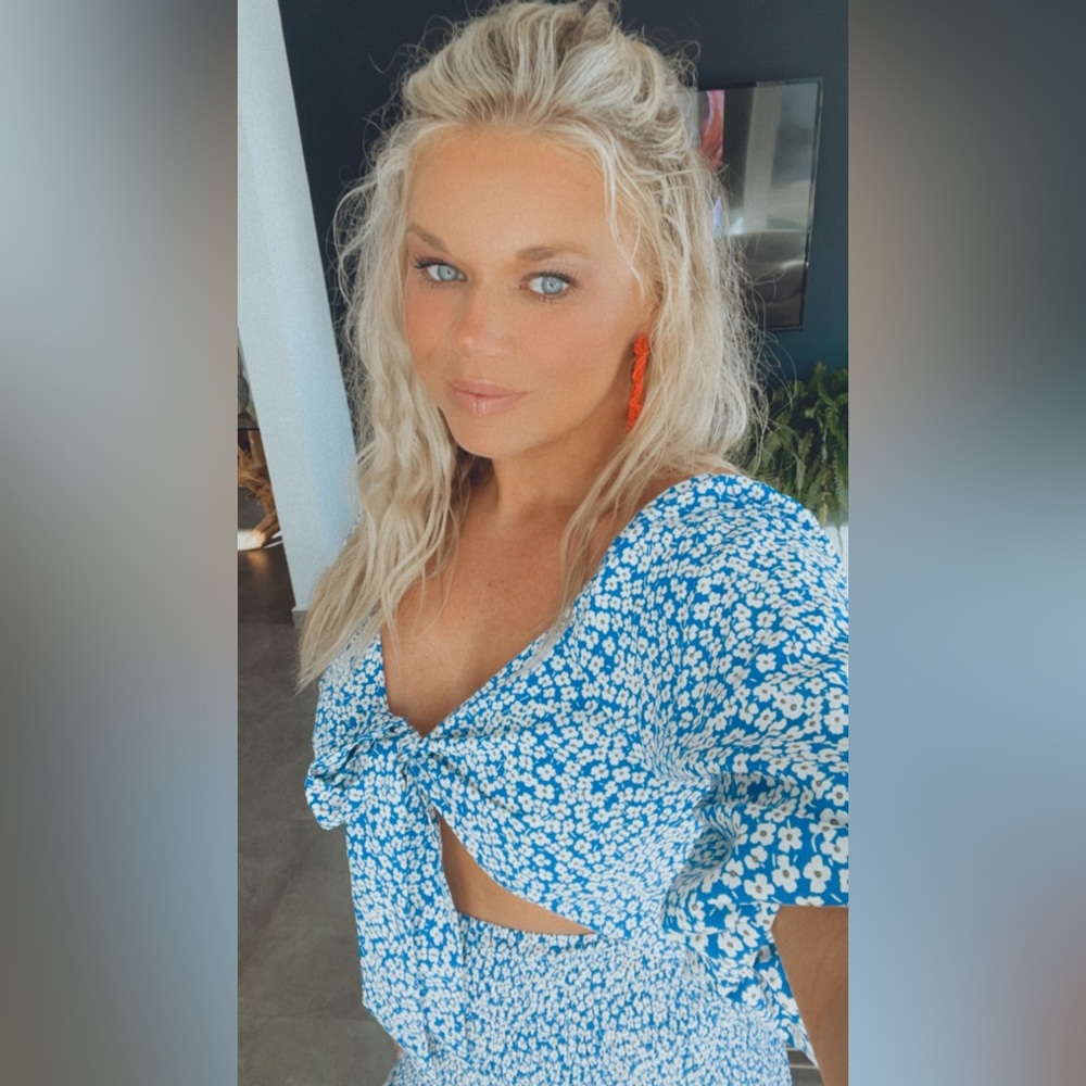 🦋Short sleeve smocked dress🦋